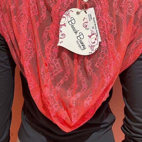 Beach Bunny SEASHORE zip-up - Picture 7 of 7